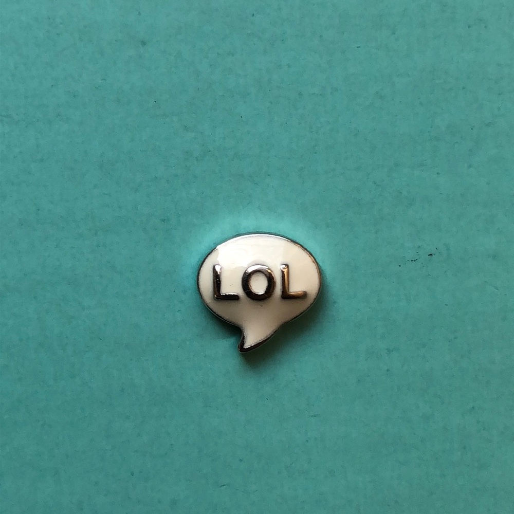 Word‎ Bubble Charm